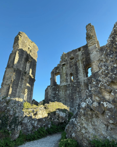 Corfe Castle ruins